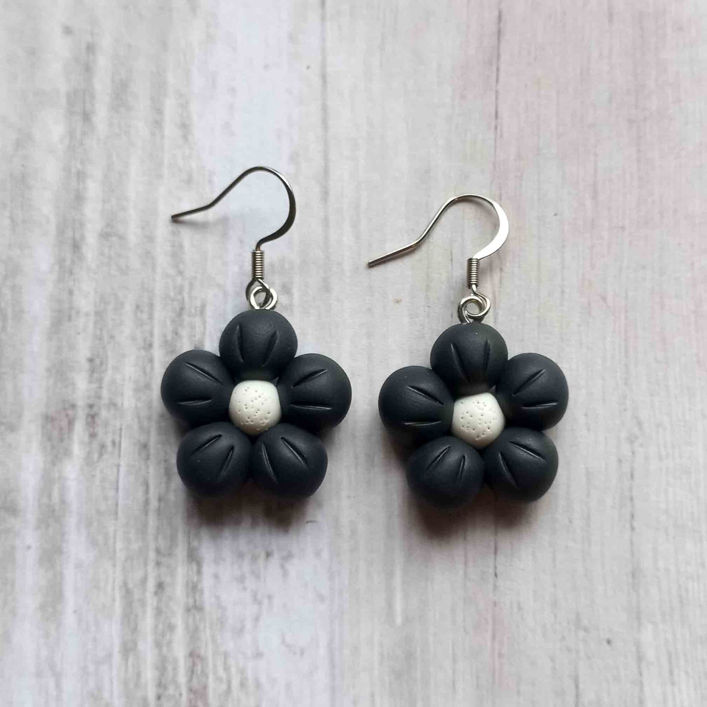 Puffy Flower Earrings Charcoal White