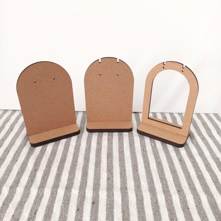 Arch Single Earring Display