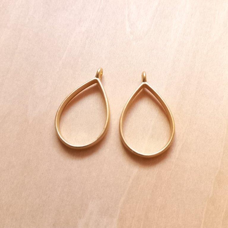 Matte Gold Teardrop Pendants 33.9x20.5x3.8mm per pair