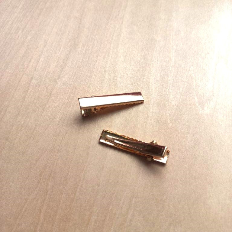 Light Gold Alligator Hair Clips 31x8x8mm each