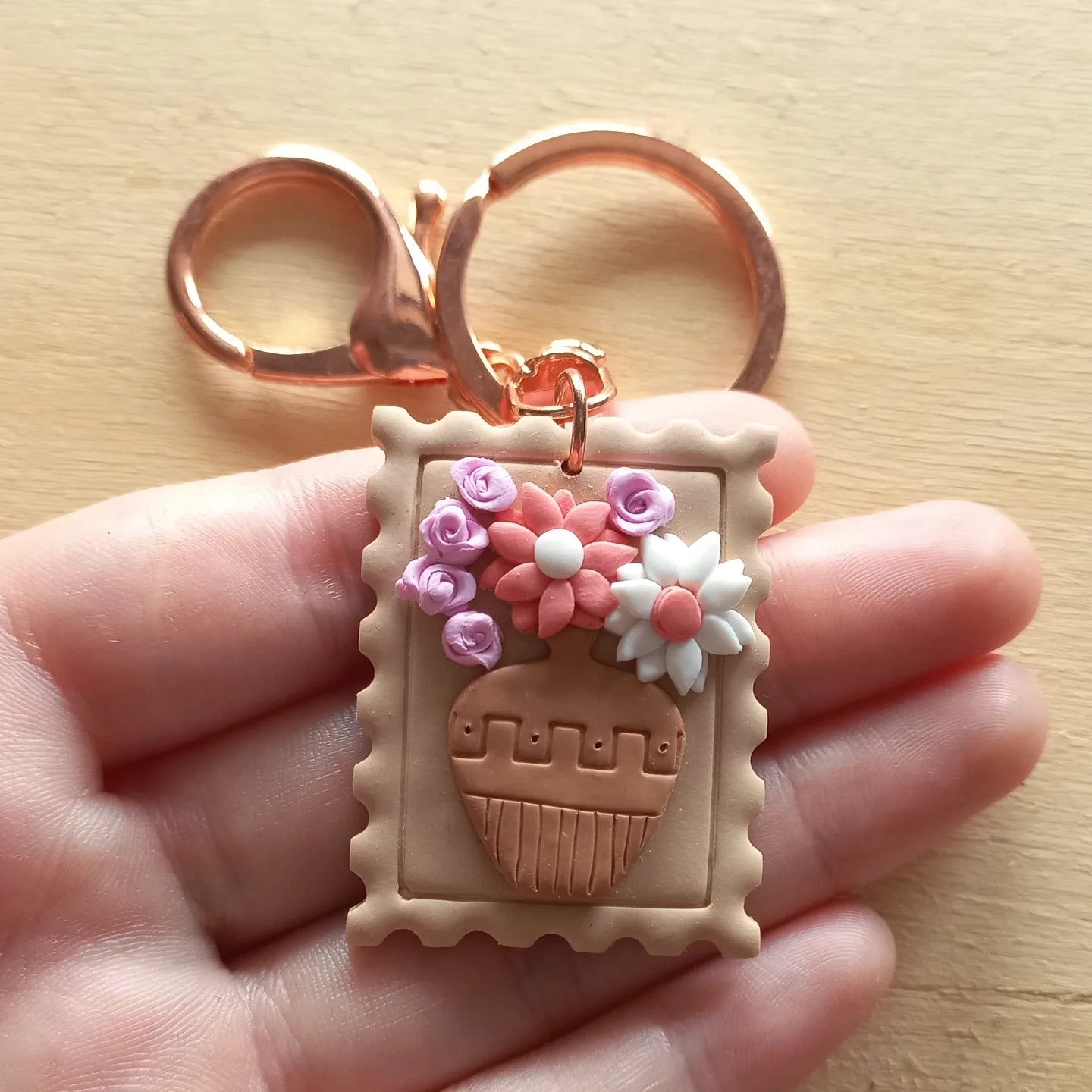 Flower pot postcard keyring