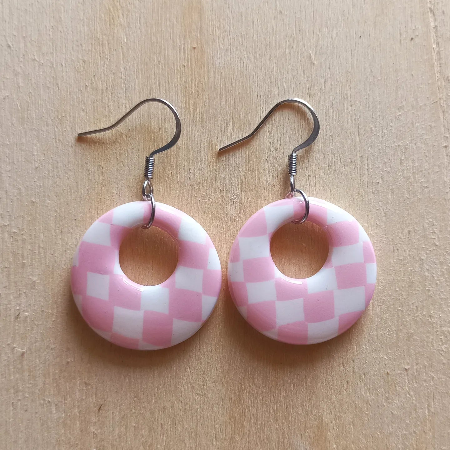 Pink Checkered 80s Hoop Earrings