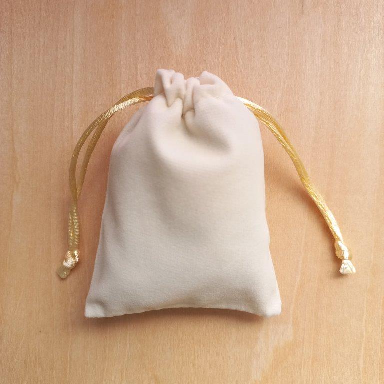 Velvet Drawstring Pouch Cream 9x7cm