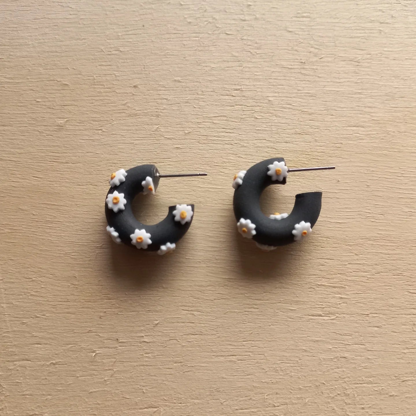 Charcoal with White Flowers Hoops