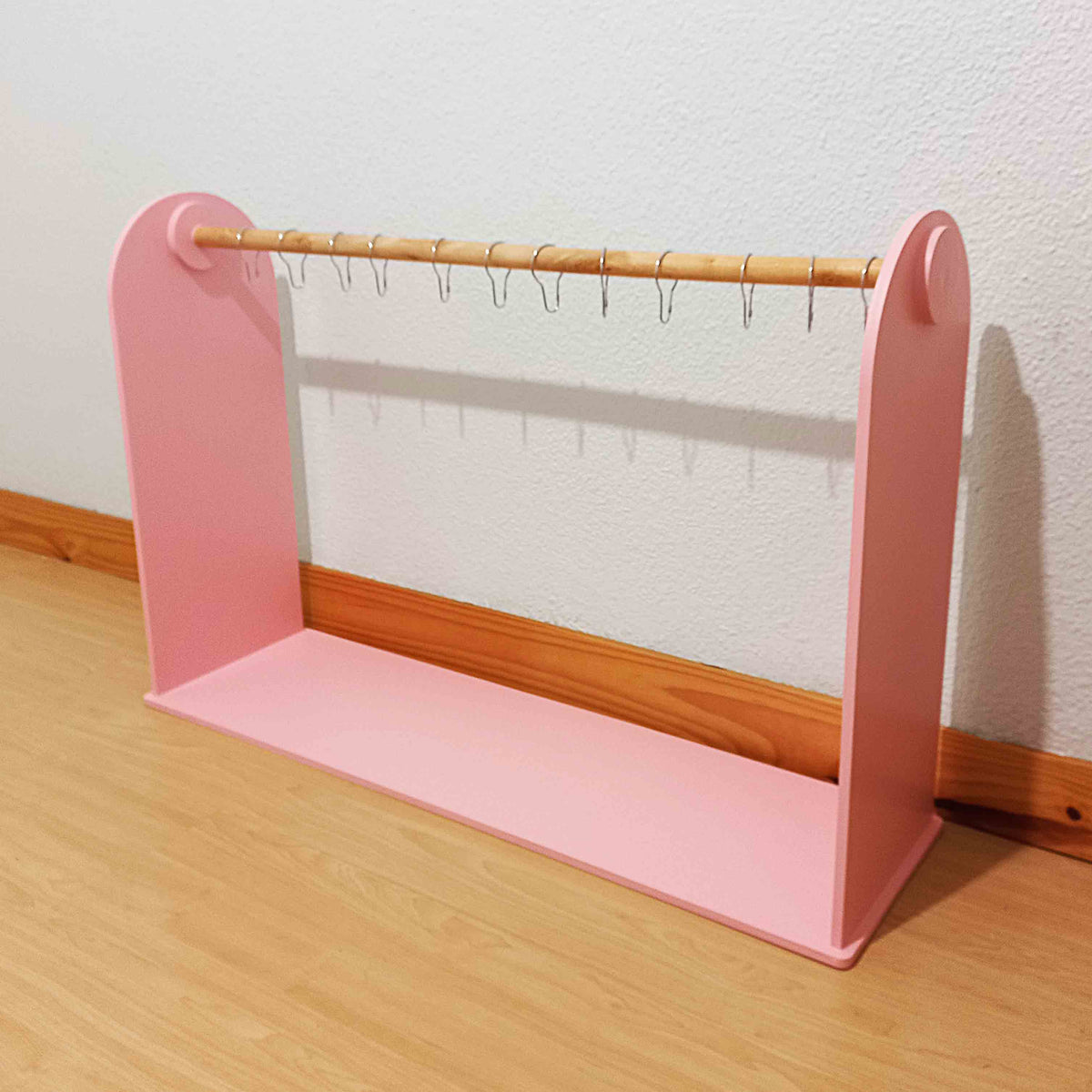 Tabletop Display Hanger