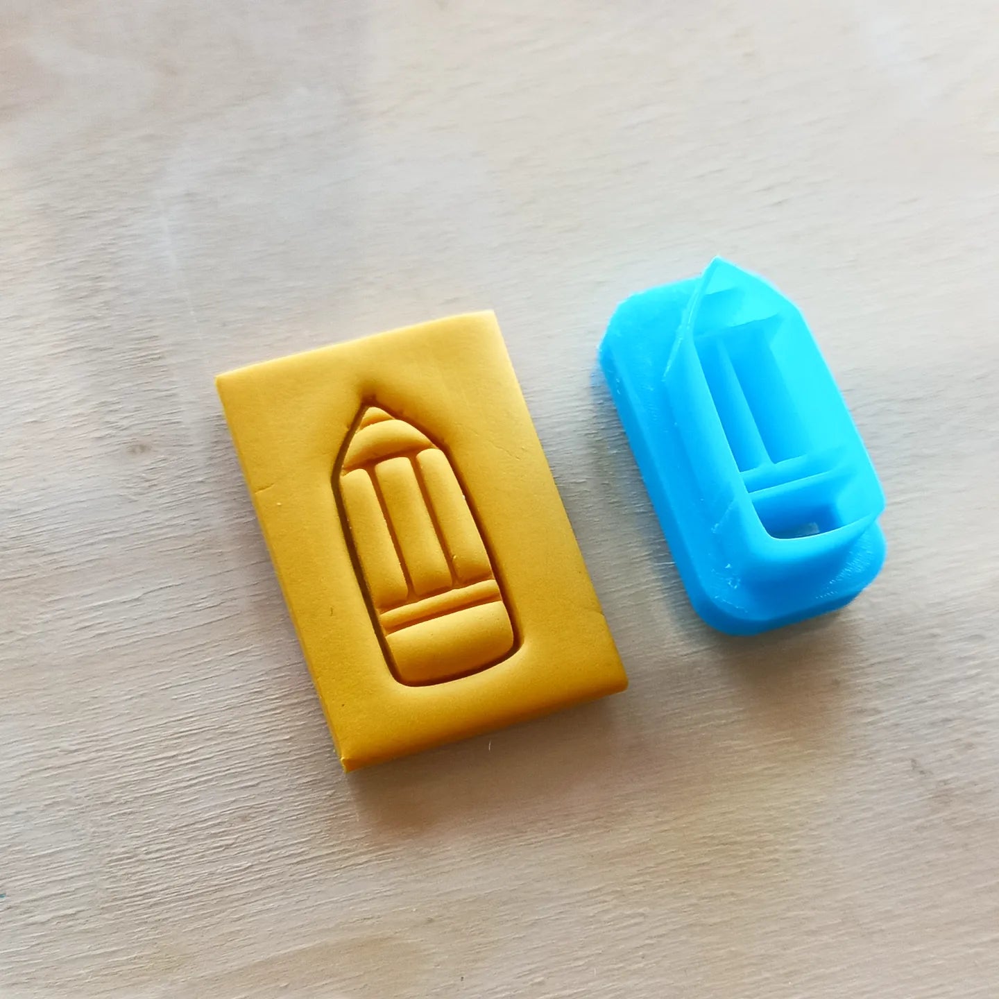 Pencil polymer clay cutters