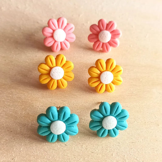 Daisy studs