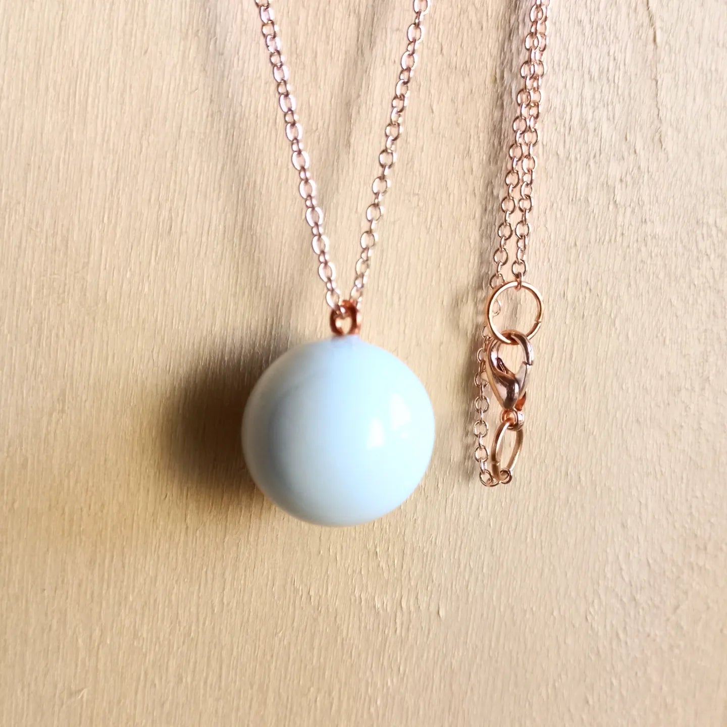 White Ball Rose Gold Necklace