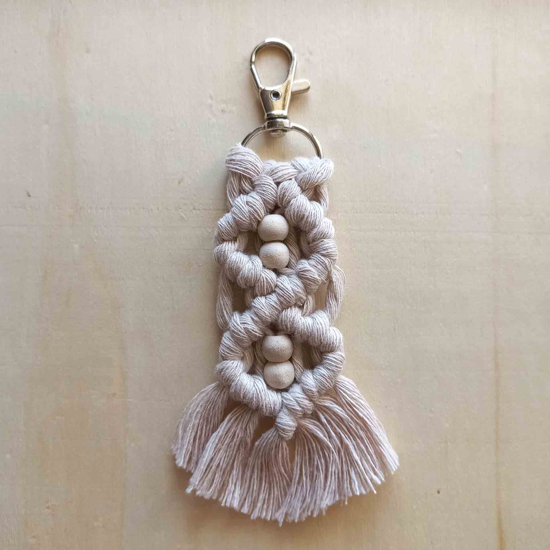 Tan Macrame Key Ring with Beads – Soozities